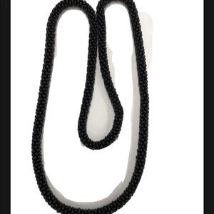 Necklace continuous no clasp‎ over head accessorize